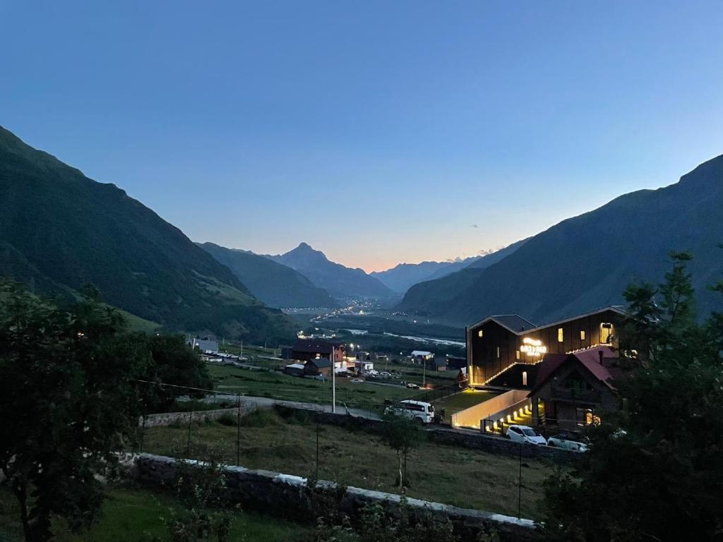 Jamarjeti Hotel Kazbegi Exterior foto